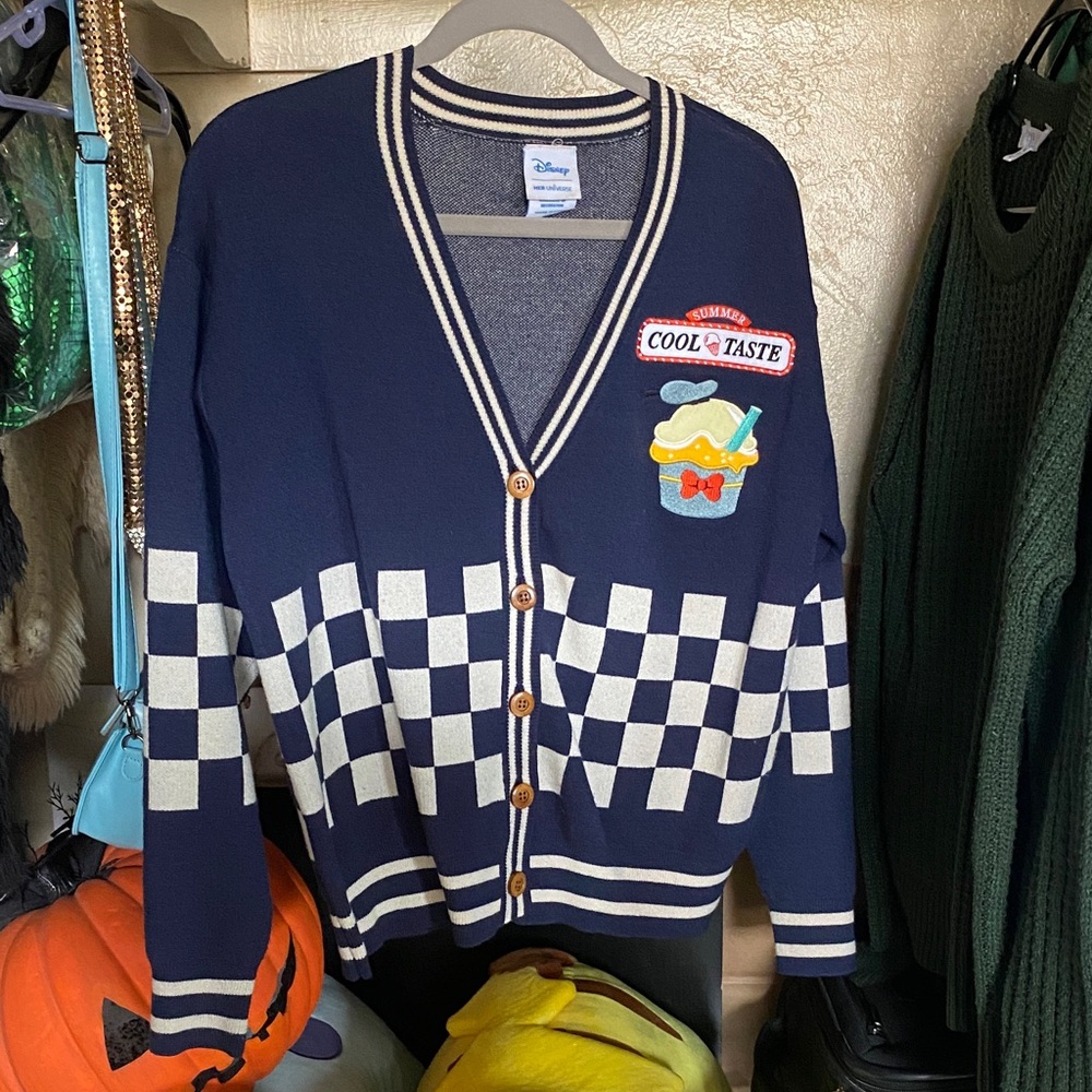 Donald Duck Ice Cream Cardigan